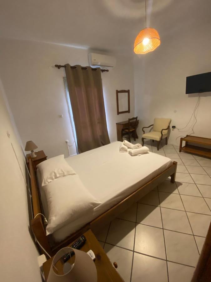 Appartement Amnia à Agios Romanos Extérieur photo